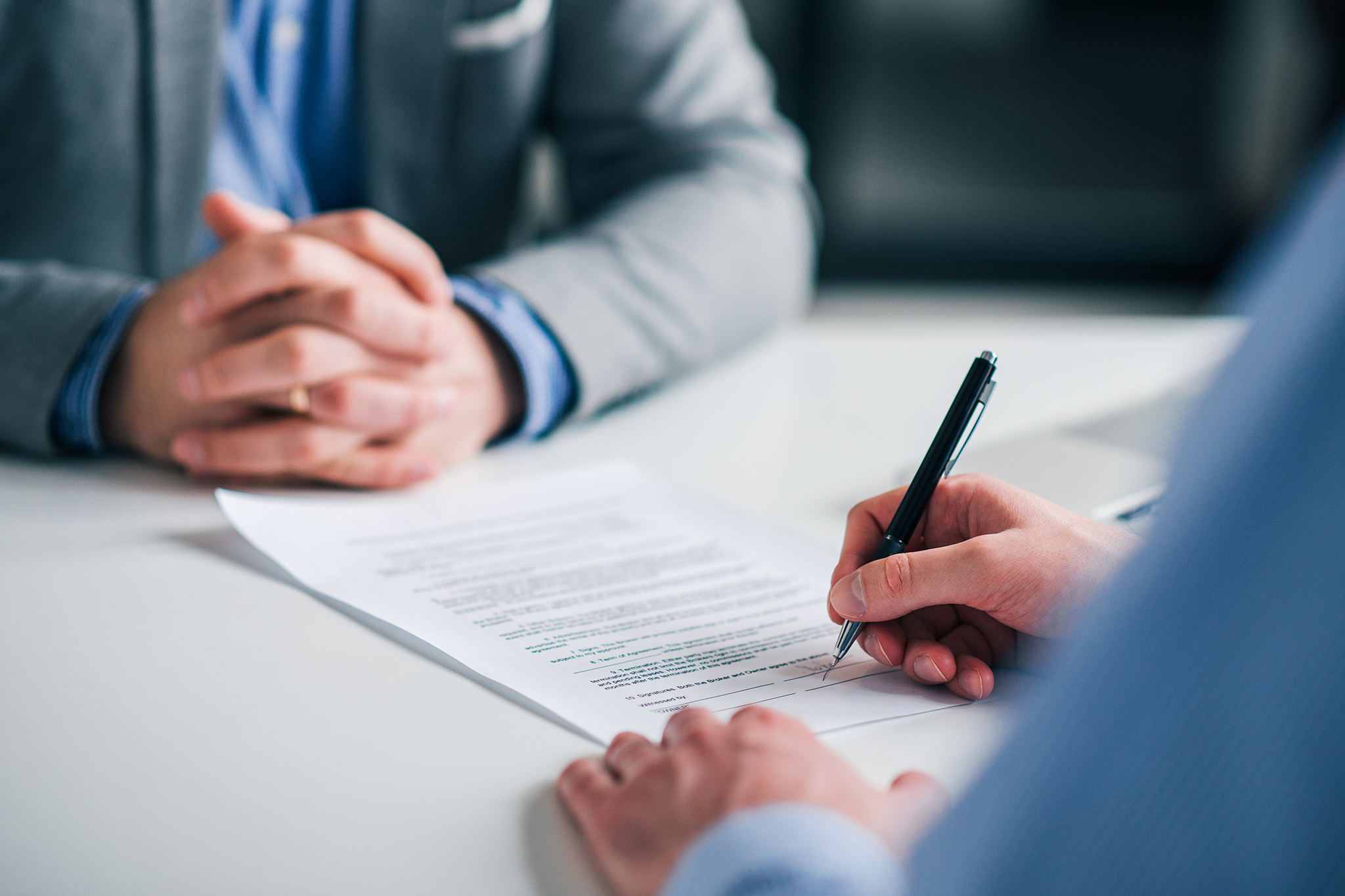 O custo invisível dos contratos que sua empresa não acompanha