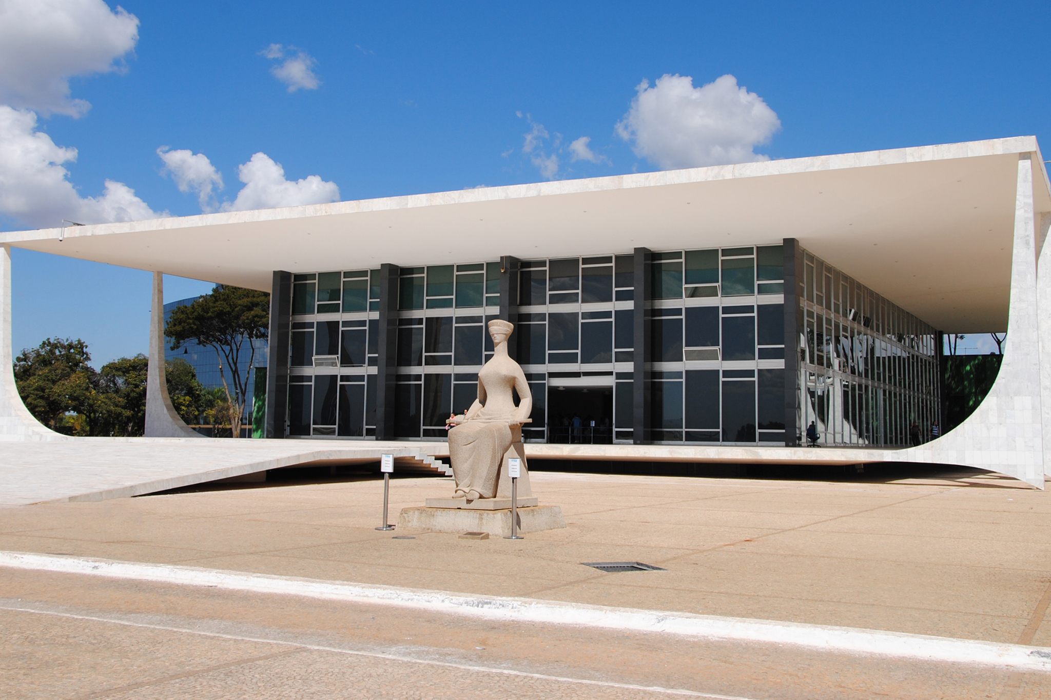 STF analisa exclusão de empresas do Refis por parcelas consideradas insuficientes